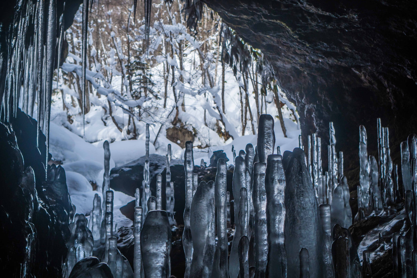 Karurusu Ice caves tour